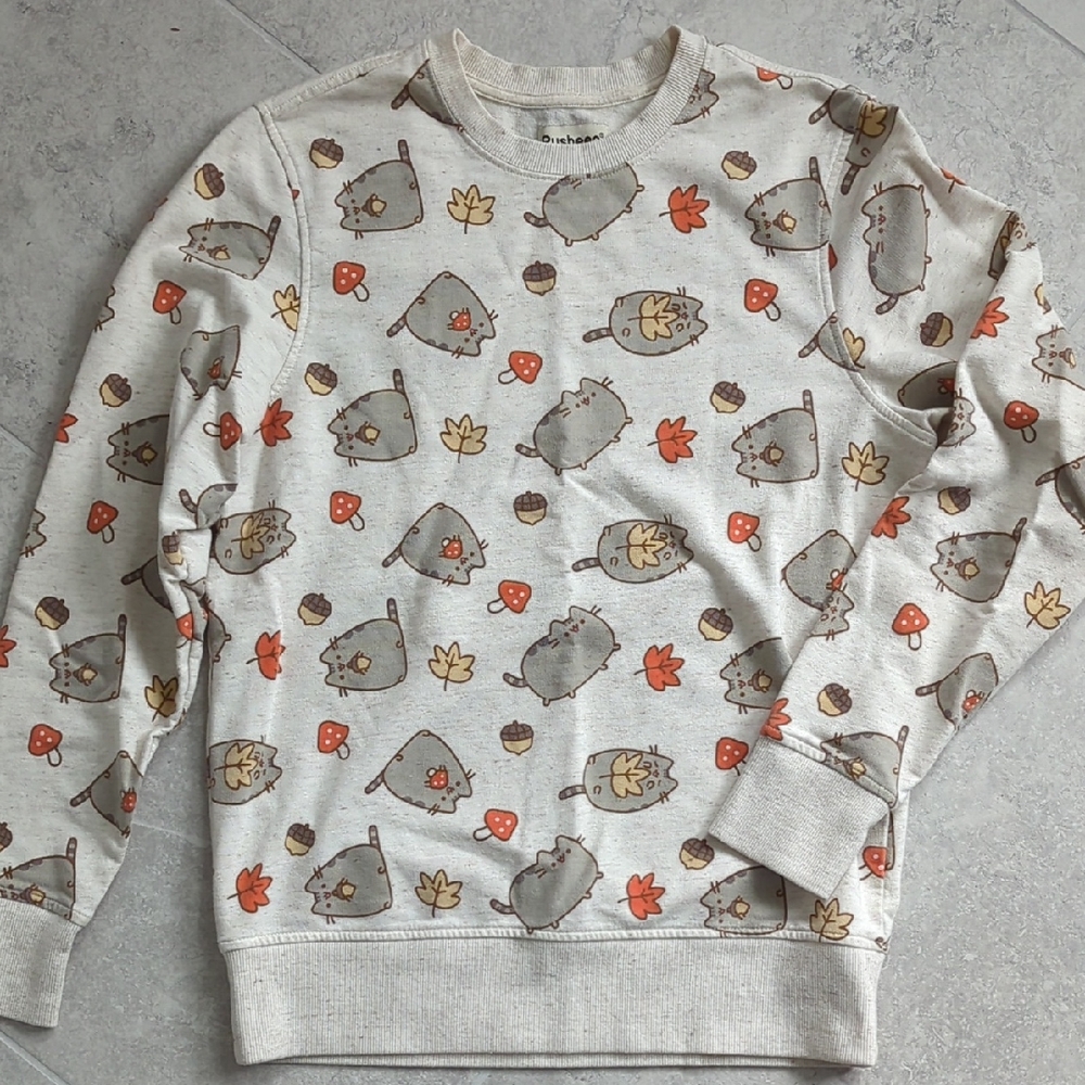 Pusheen Cream Top